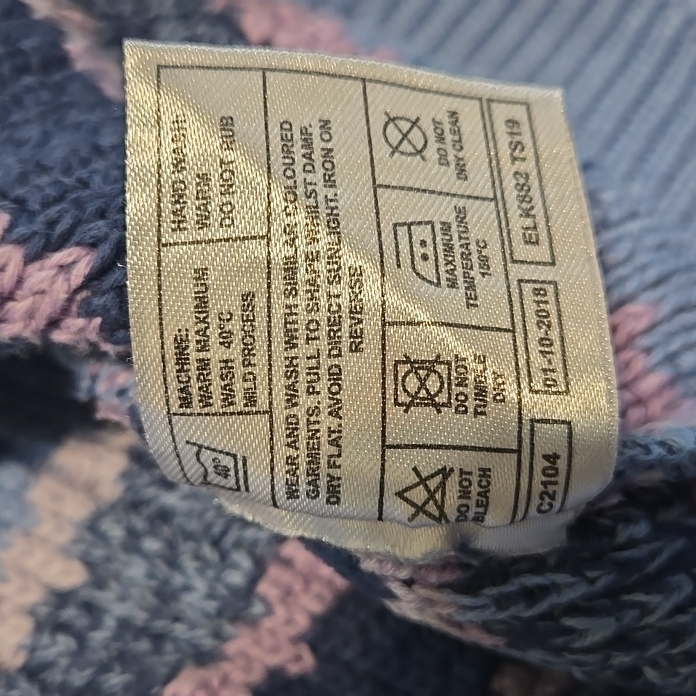 Isle Essentials Striped Sweater - Picture 7 of 7